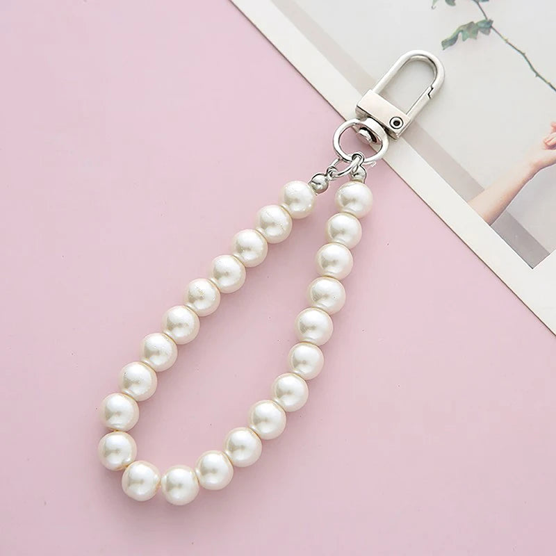 Retro pearl charm