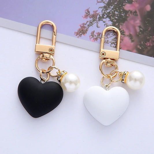 Frosted heart&pearl charm